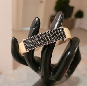 Spinel adjustable cuff